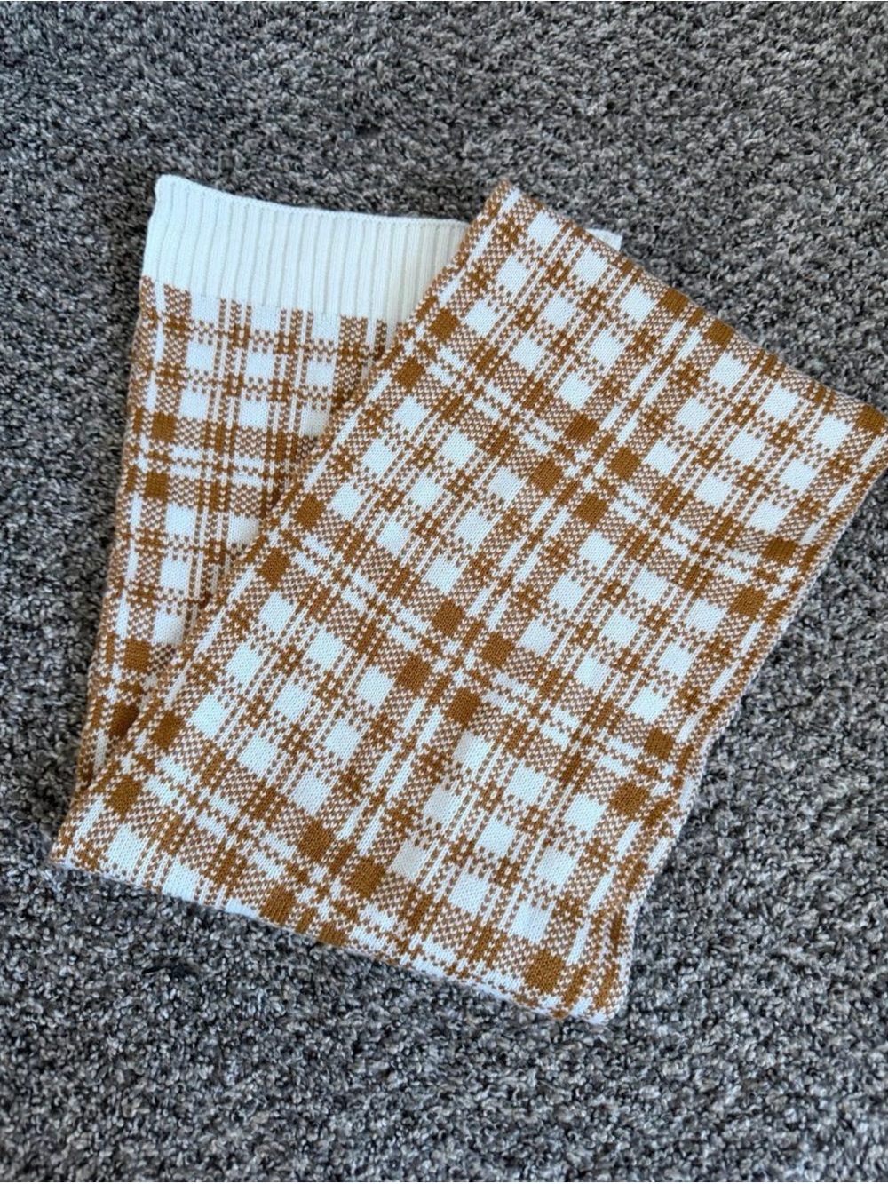 Timberland White & Tan Plaid Knit Scarf